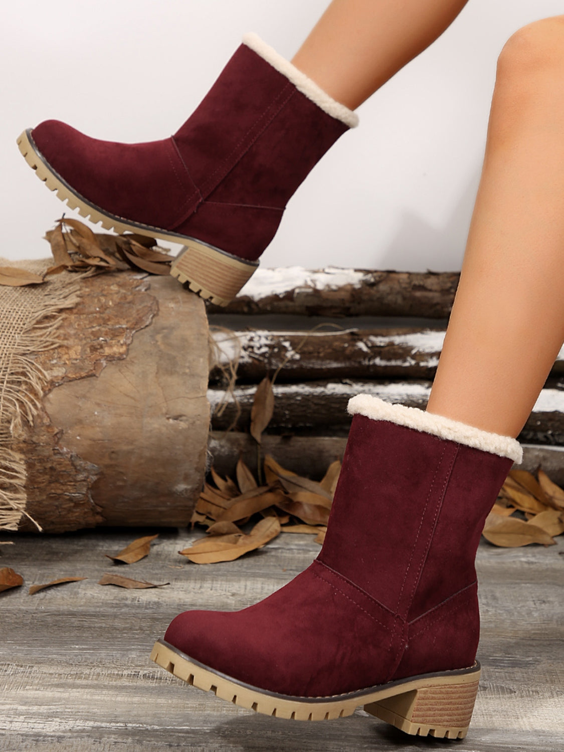 Women's Block Heel Boots Fuzzy-Lined Lug Sole Cosy Winter Ankle Boots