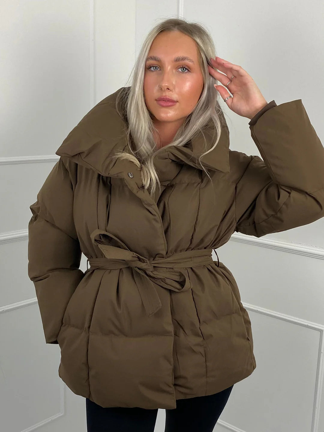 Women's Belted Oversized Puffer Jacket – Quilted Shell High Stand Collar Winter Coat | Cream Brown Black | S–2XL