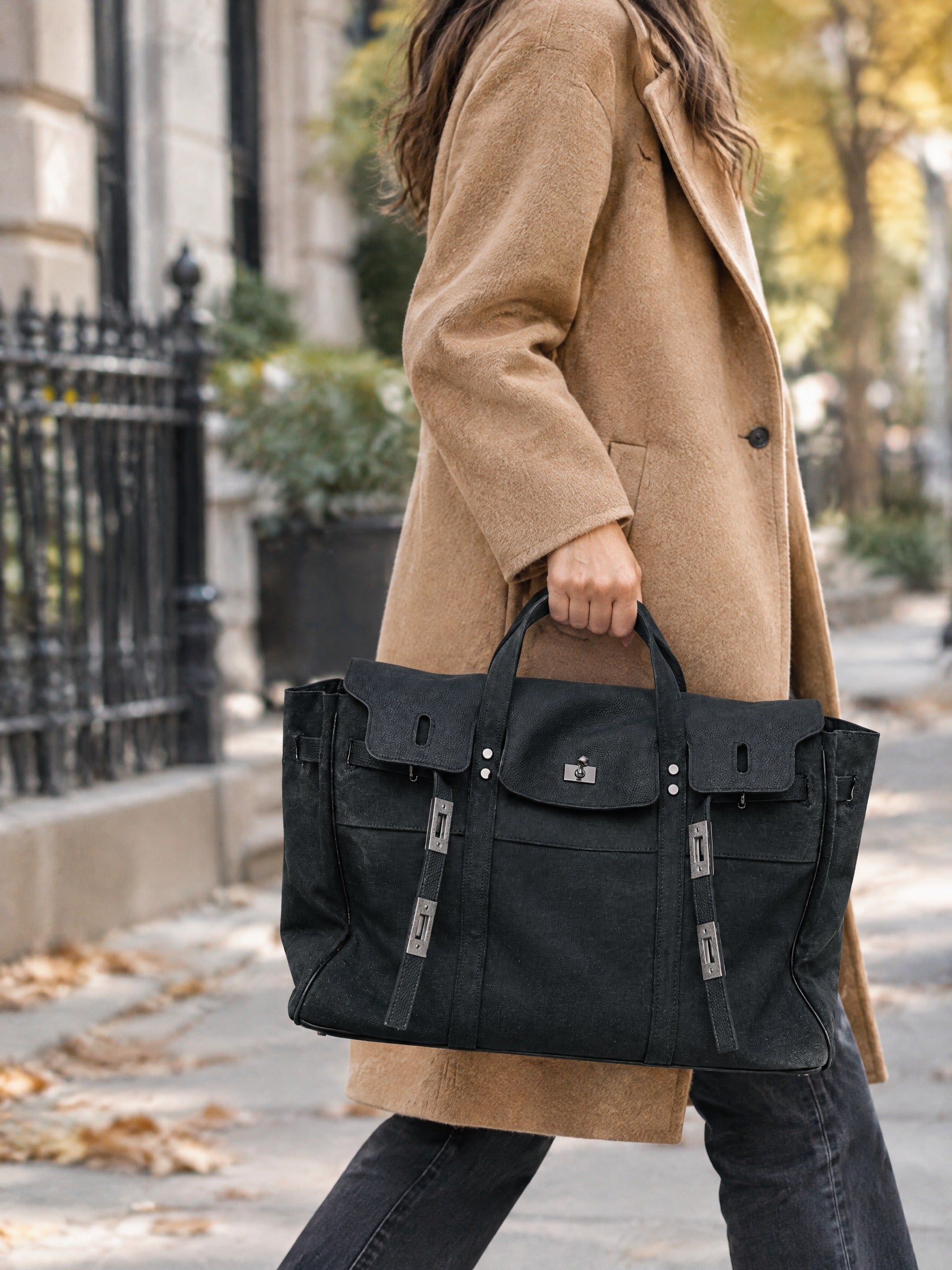 Lucienne Canvas Tote Bag – Premium Structured Handbag with Flap Detail and Gold Hardware