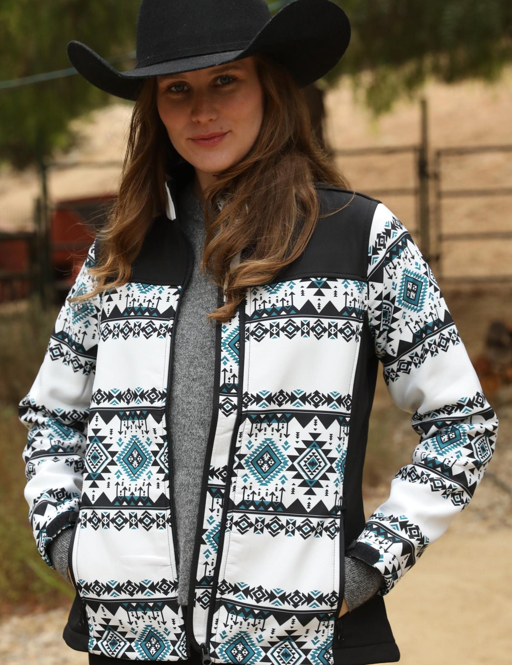 ladie-softshell-water-resistant-white-jacket-SSW9721_1_277fc694-60d8-4967-8d1a-784958d0bb43.jpg