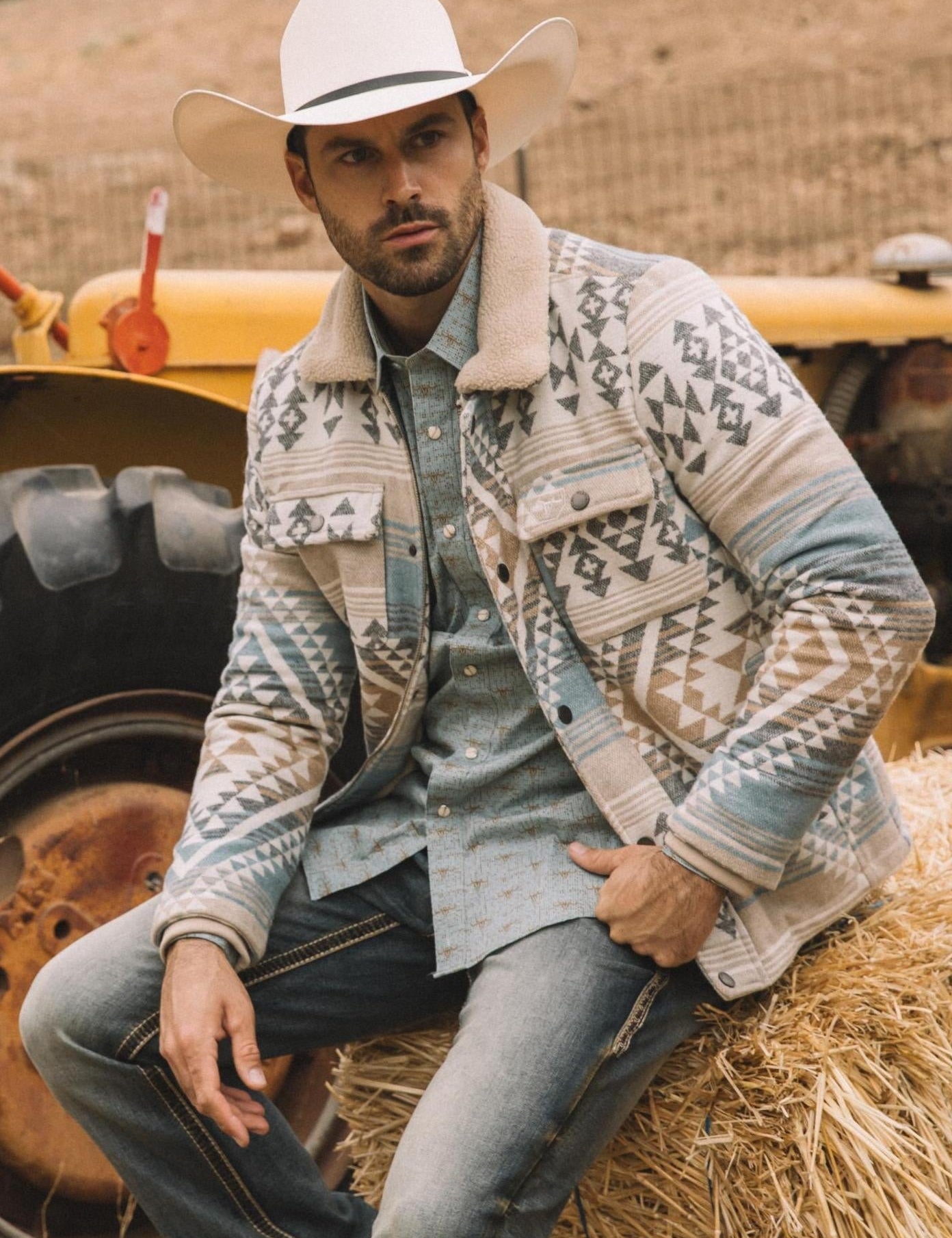 men-ethnic-aztec-quilted-twill-beige-jacket-AZJ10345_1_685b0aa9-2cdc-4c6a-8dba-6faacda65c45.jpg