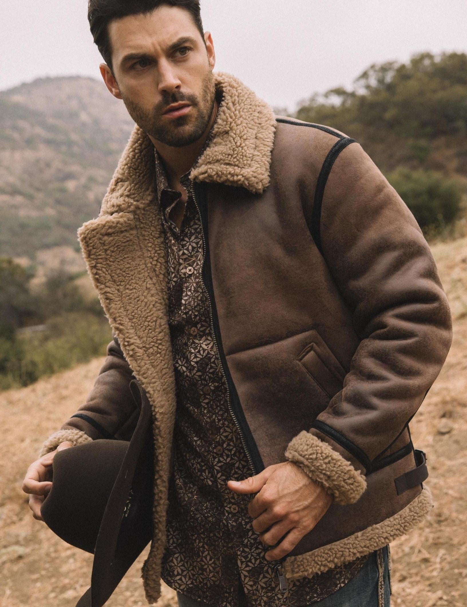 men-washed-suede-brown-jacket-w-faux-shearling-lined-SHJ10363_5_9a6a356b-4b51-46e1-9b8a-a78bc1de0069.jpg